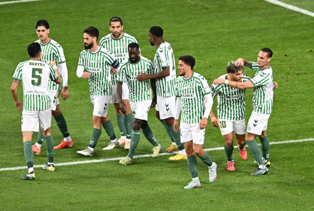 拜仁慕尼黑迎战里斯本竞技：欧冠小组赛终极对决