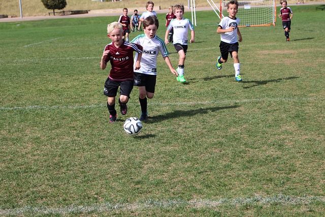 足球中超球队旅程曝光，航班延误引不满